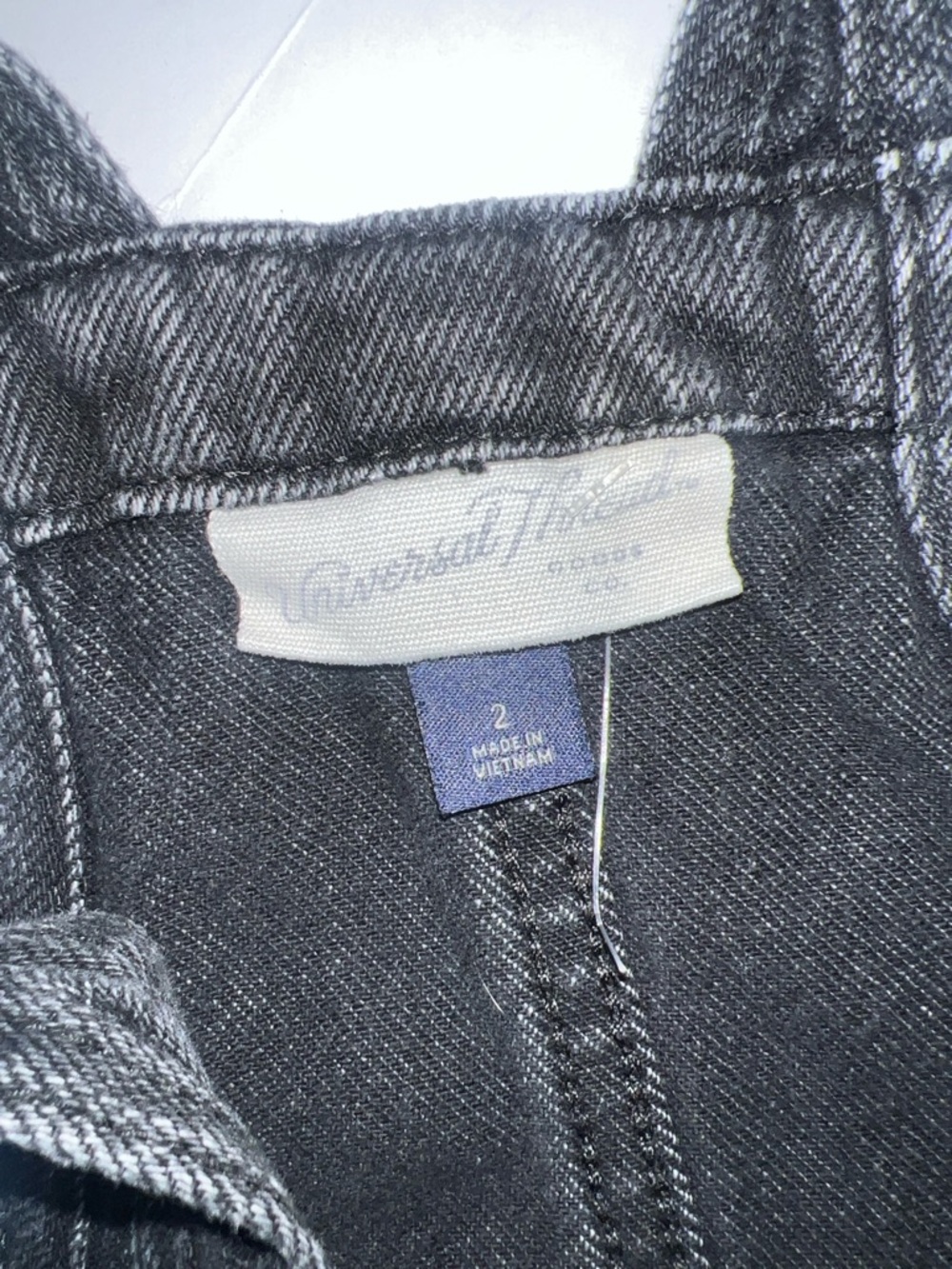 Women’s Universal Thread Black Denim Short Overalls size 2 - Picture 2 of 6